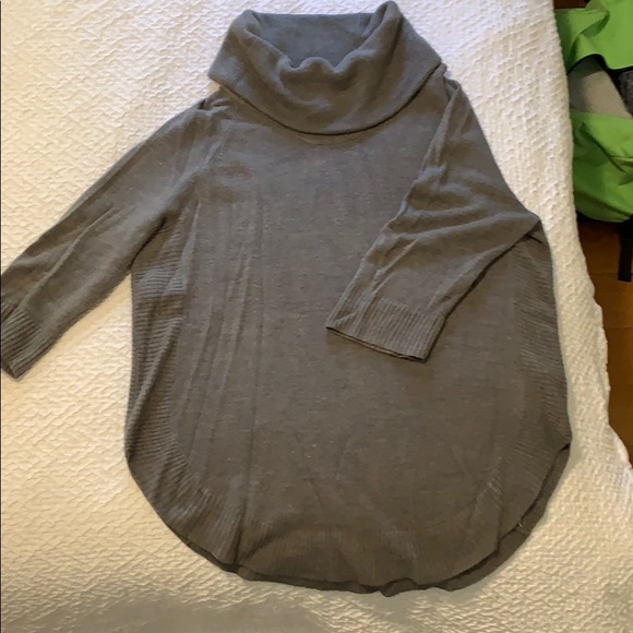 Gray Sweater - Picture 1 of 4